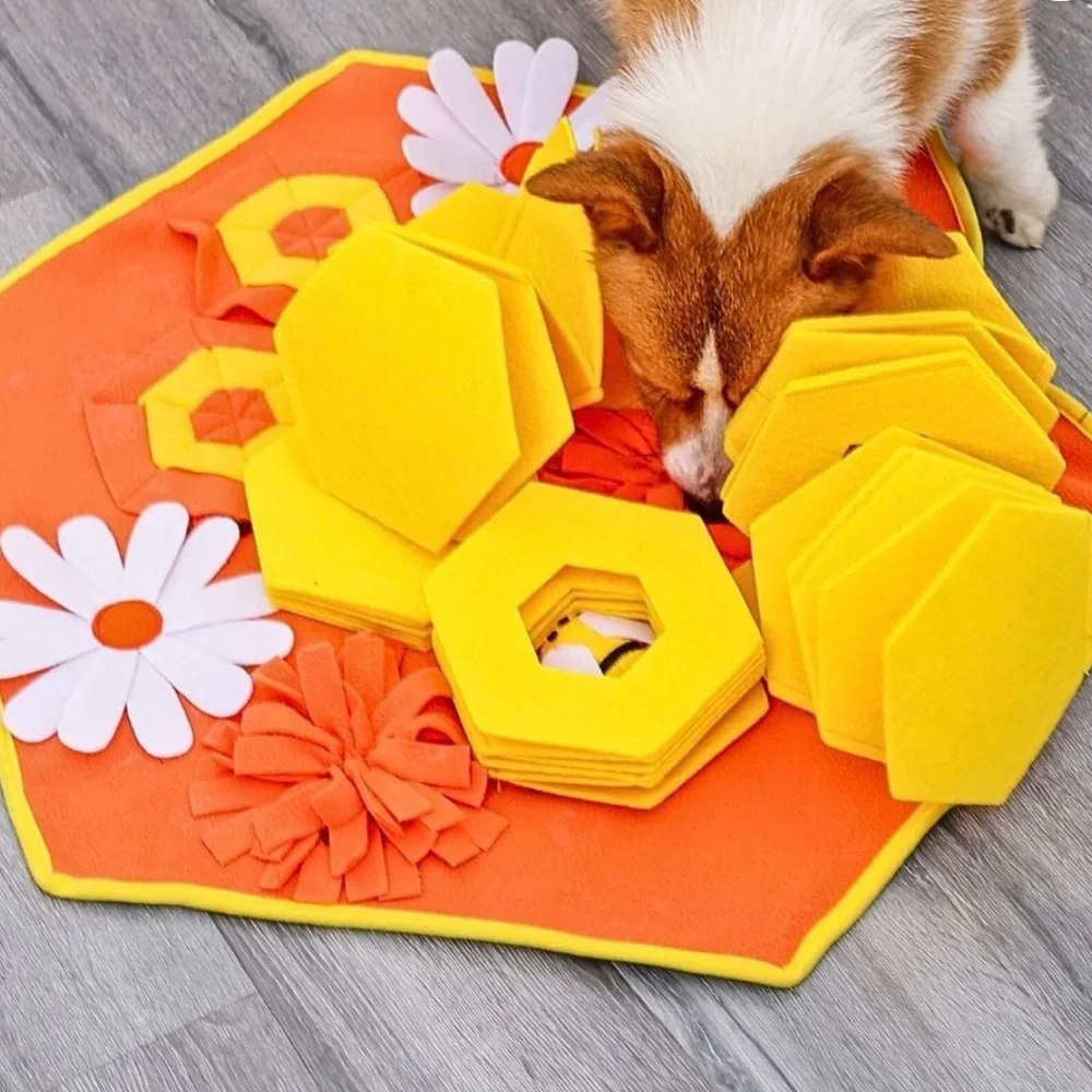 NEW Bee-Themed Honeycomb Snuffle Snuzzle Activity Mat w/ Squeakers for Small Dog